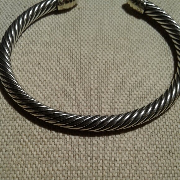 NEW! David Yurman 5mm Pearl SS 925 and 14 karat Bangle Bracelet - Picture 4 of 9